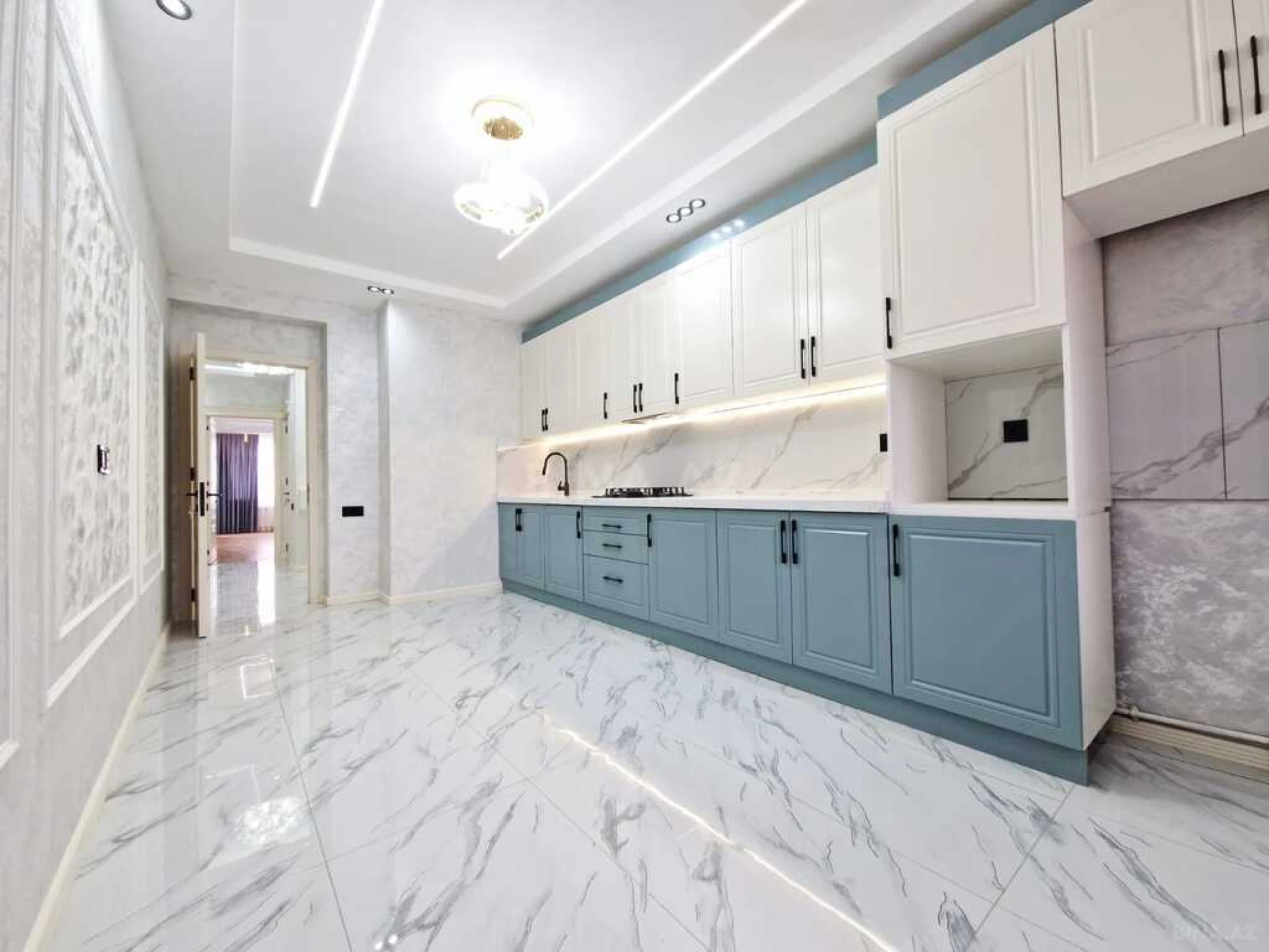 Satılır 3 otaqlı mənzil 141 m²