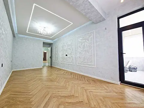 Satılır 3 otaqlı mənzil 141 m²