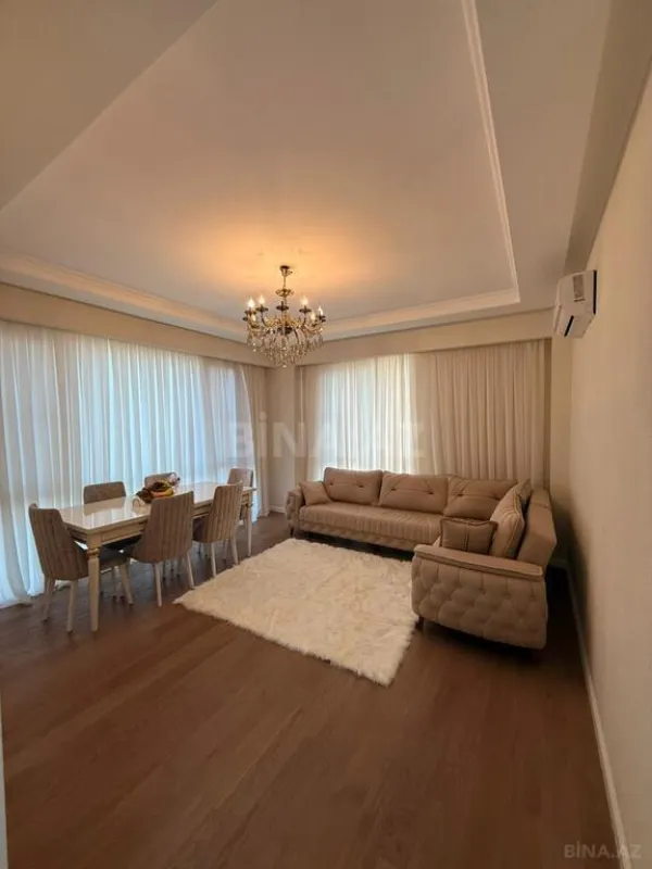 Satılır 3 otaqlı mənzil 83 m²