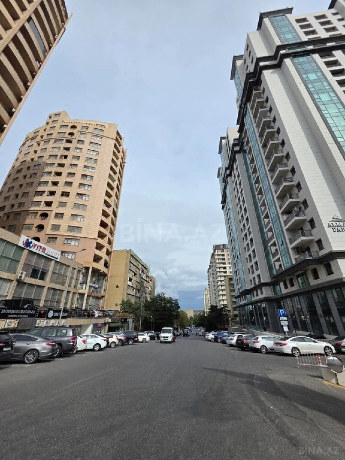 Satılır obyekt 650 m²