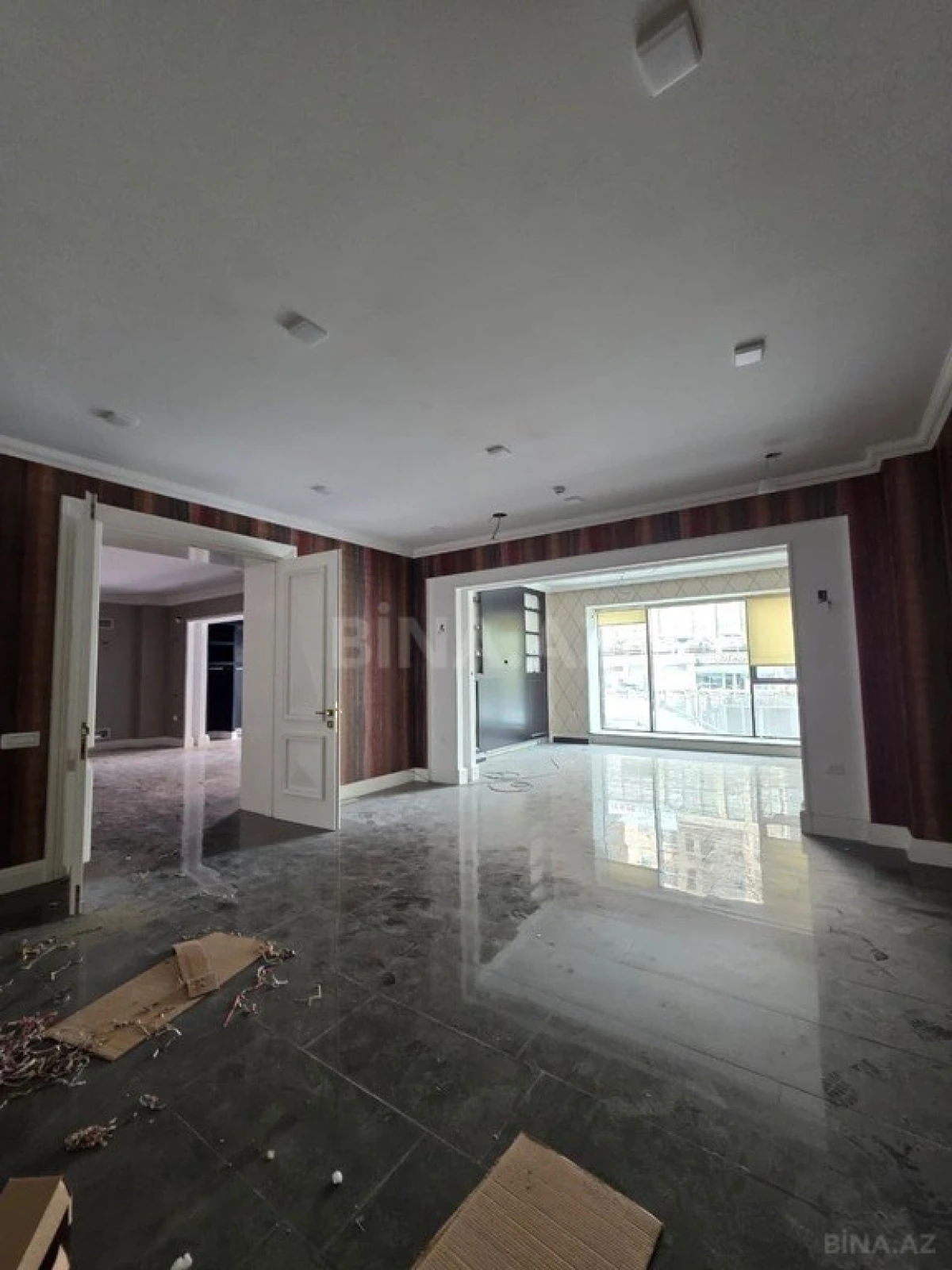 Satılır obyekt 650 m²