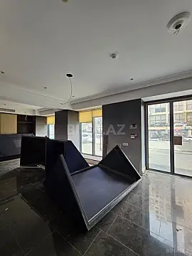 Satılır obyekt 650 m²