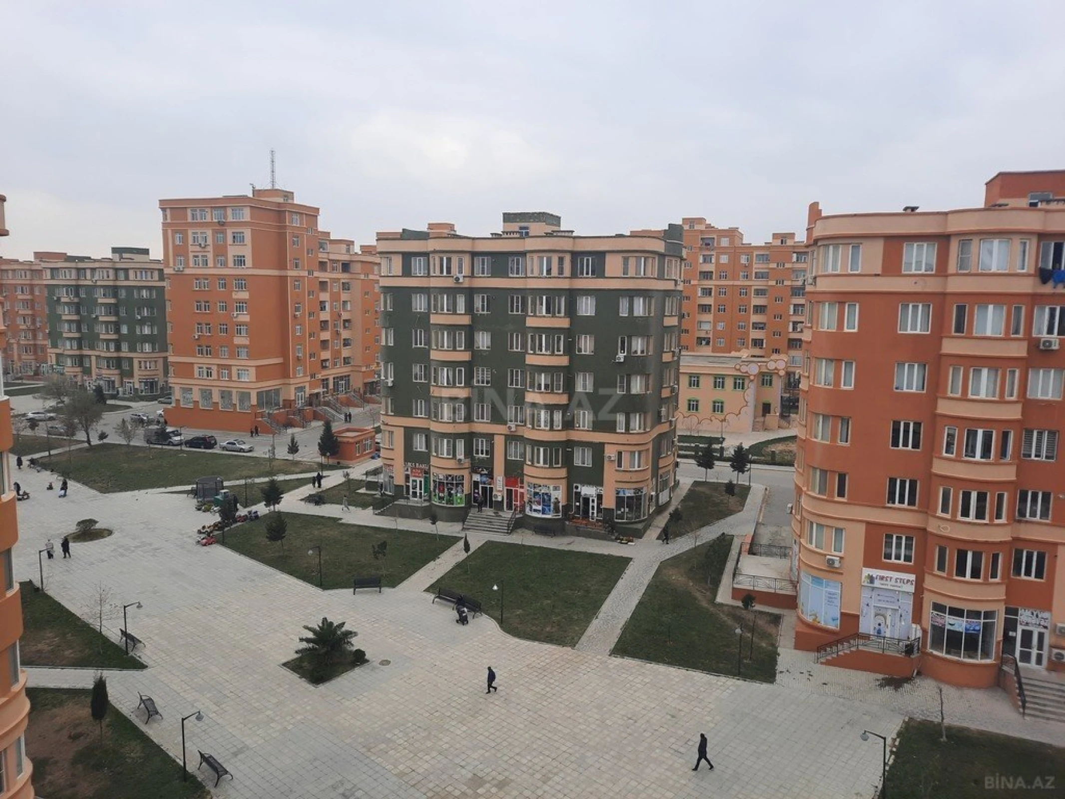 Satılır 3 otaqlı mənzil 90 m²
