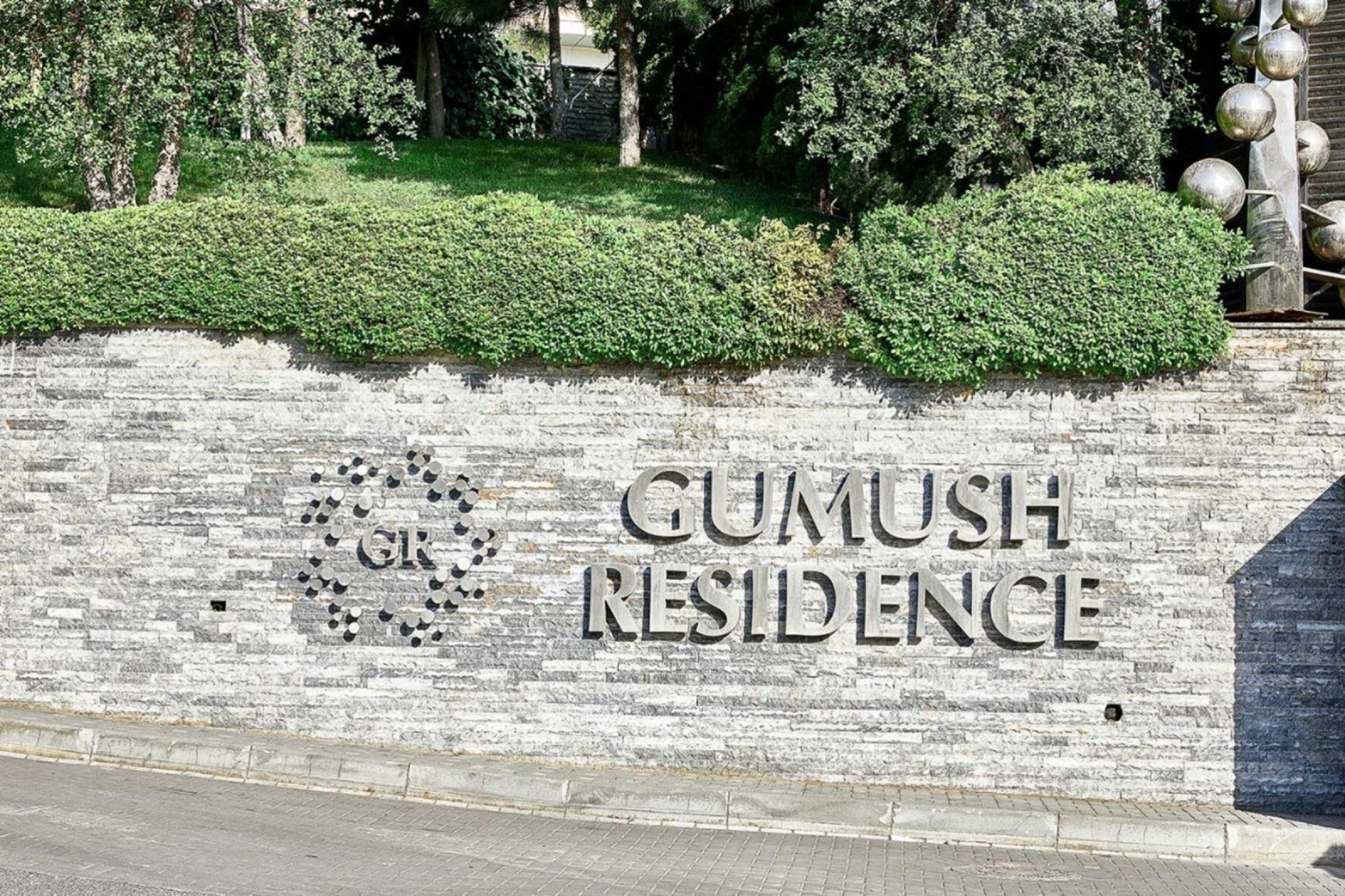 Kirayə verilir 4 otaqlı mənzil 320 m²