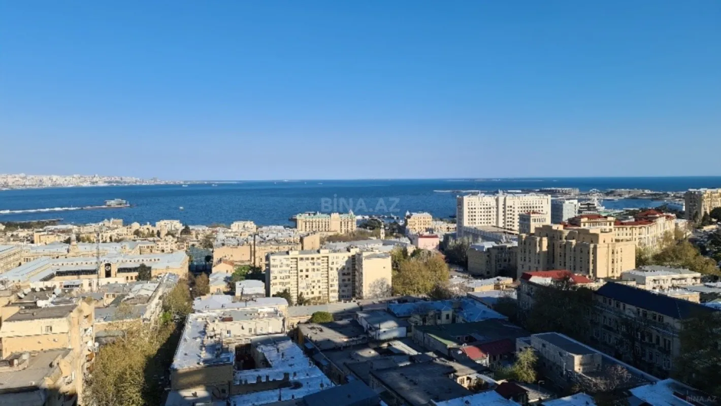 Kirayə verilir 4 otaqlı mənzil 320 m²