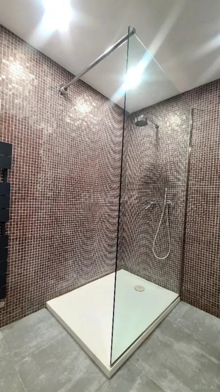 Kirayə verilir 4 otaqlı mənzil 320 m²