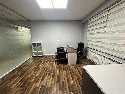 Kirayə verilir 1 otaqlı ofis 25 m²