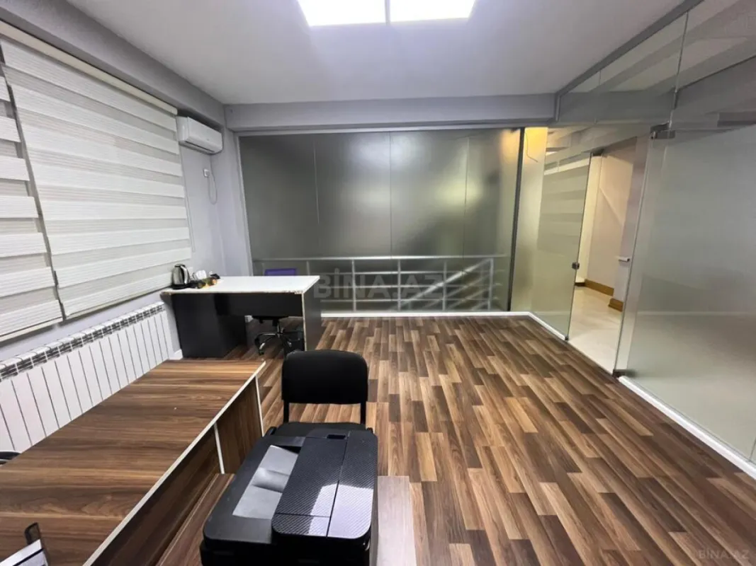 Kirayə verilir 1 otaqlı ofis 25 m²