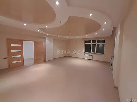 Satılır 3 otaqlı mənzil 183 m²