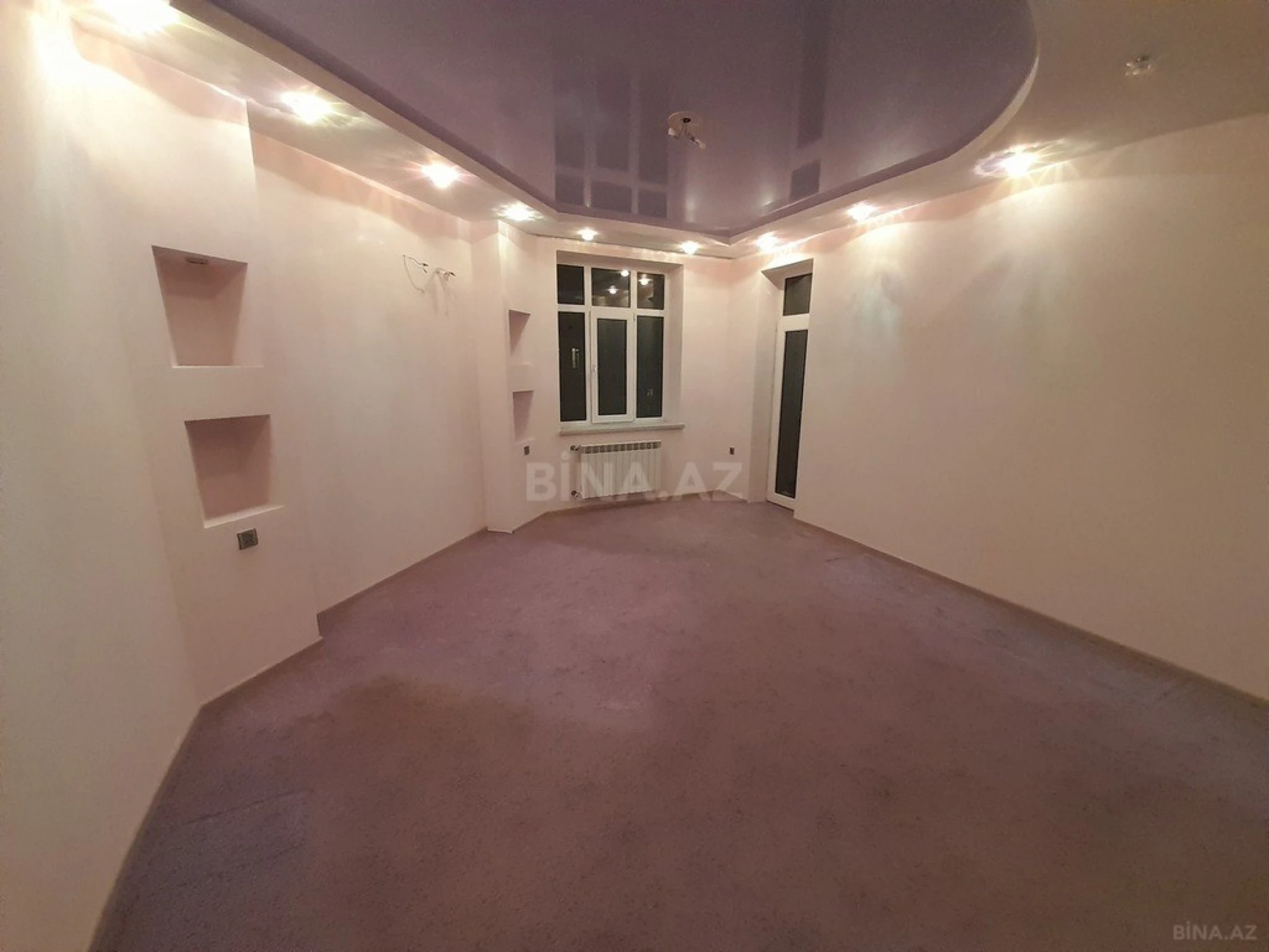 Satılır 3 otaqlı mənzil 183 m²