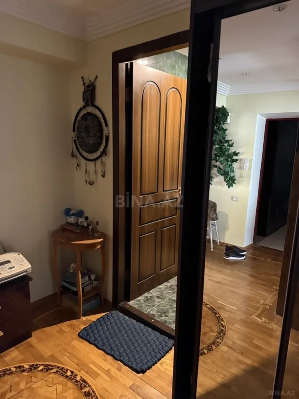 Satılır 3 otaqlı mənzil 110 m²