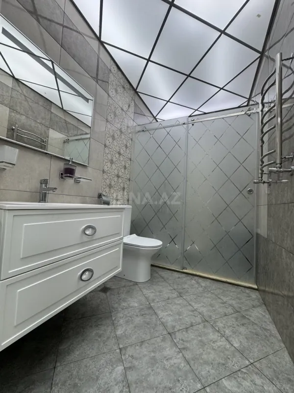 Satılır 2 otaqlı mənzil 88 m²