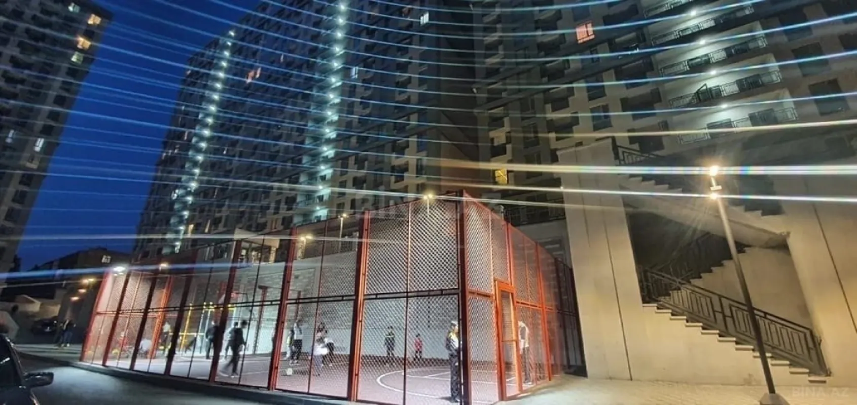 Satılır 2 otaqlı mənzil 88 m²