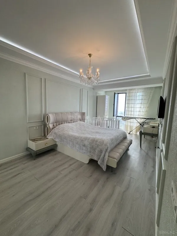 Satılır 2 otaqlı mənzil 88 m²