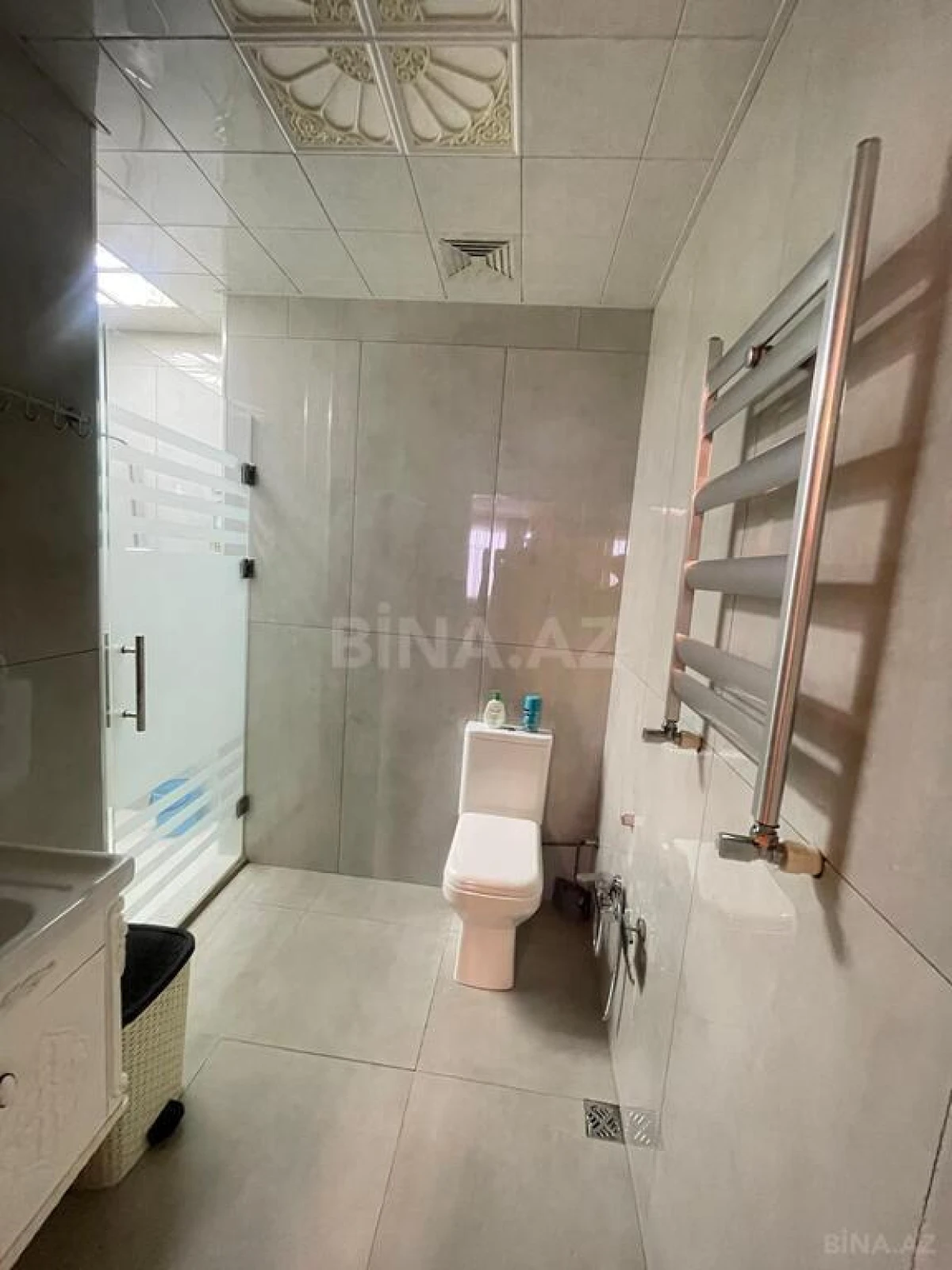 Kirayə verilir 4 otaqlı mənzil 180 m²