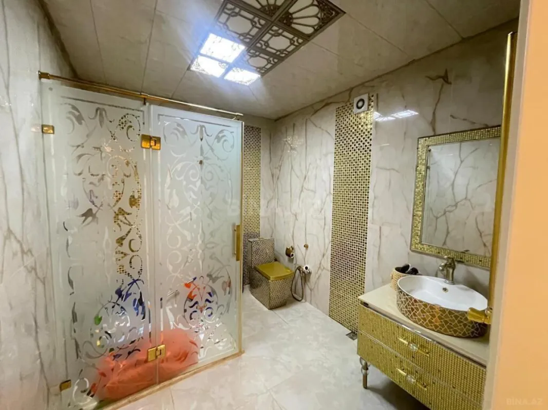 Kirayə verilir 4 otaqlı mənzil 180 m²