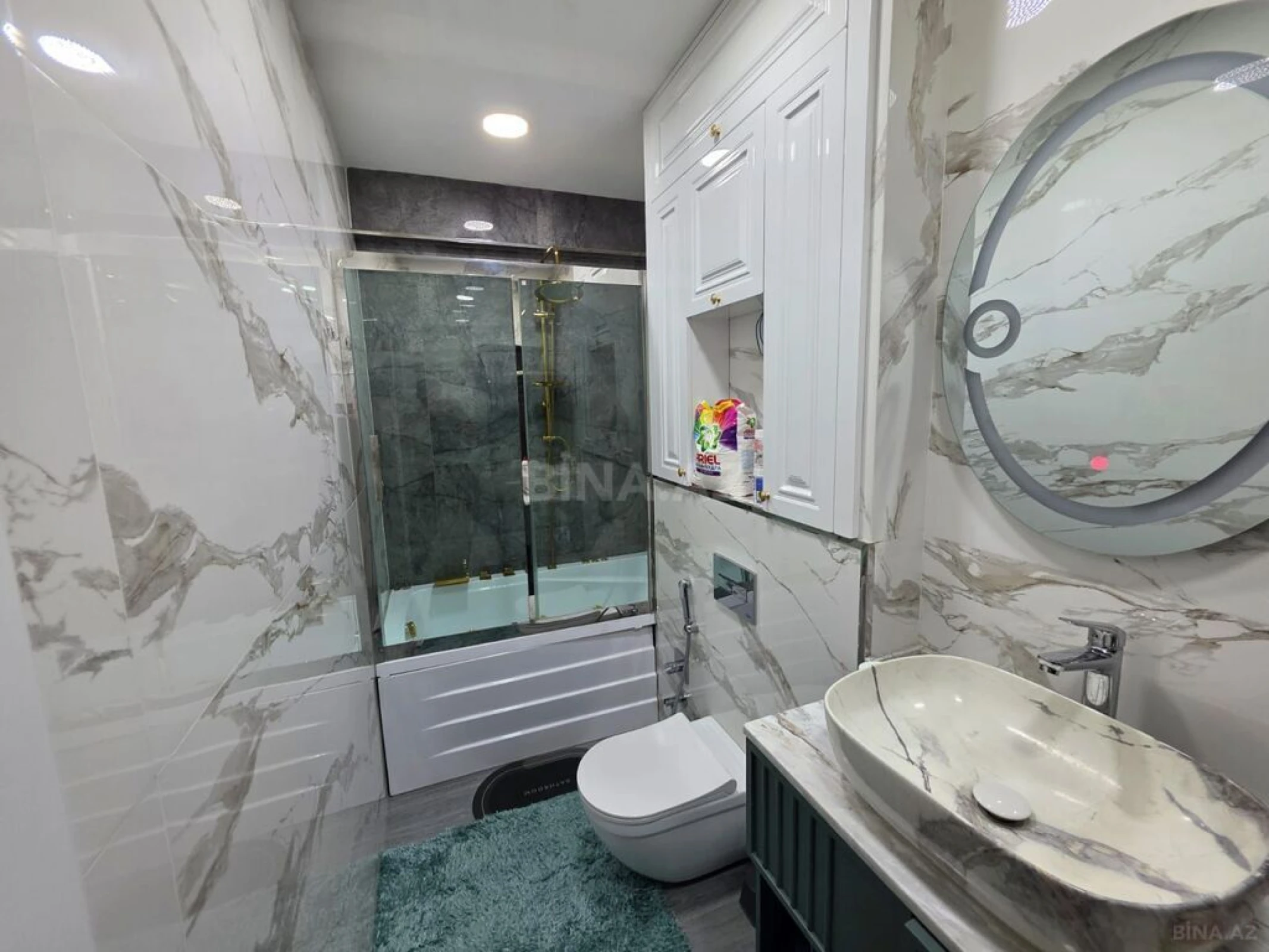 Satılır 3 otaqlı mənzil 130 m²