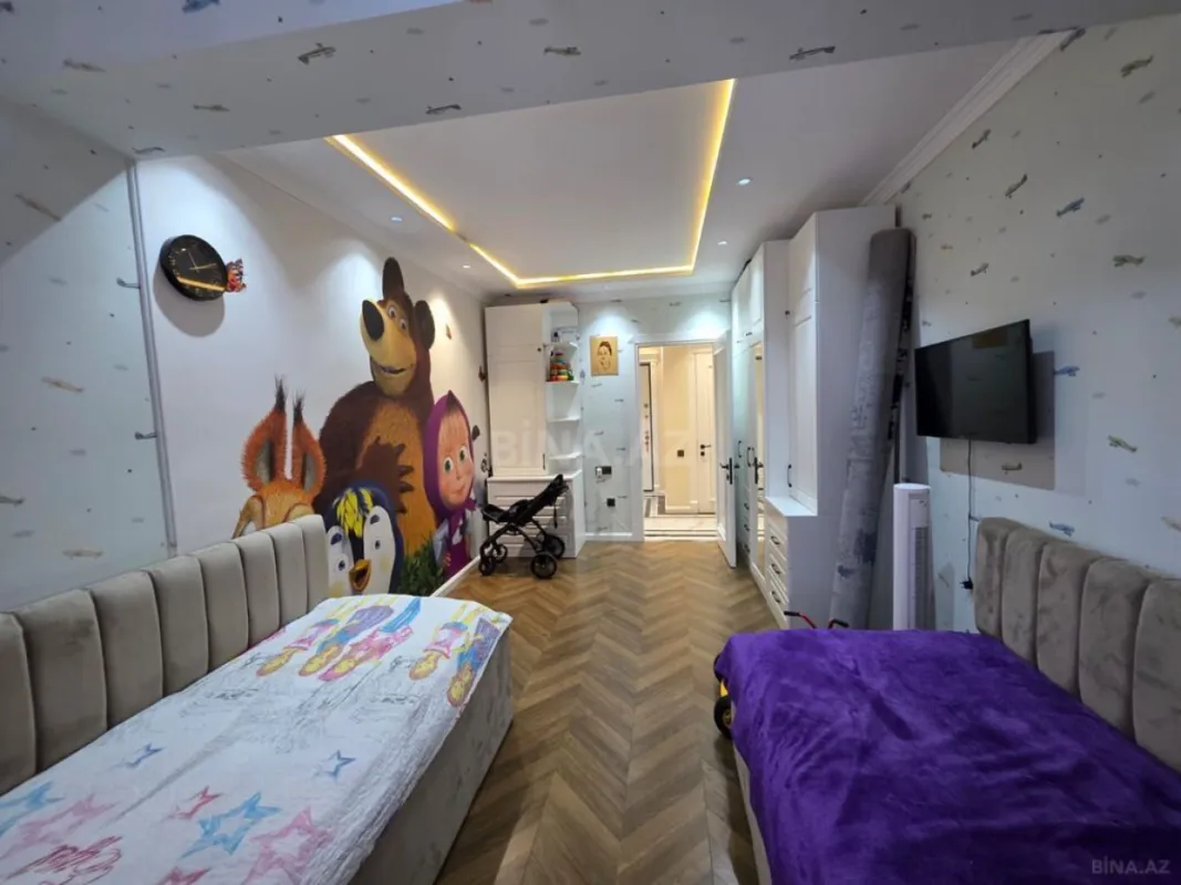 Satılır 3 otaqlı mənzil 130 m²