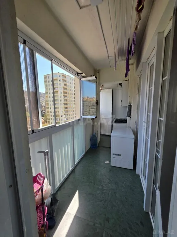 Satılır 3 otaqlı mənzil 130 m²