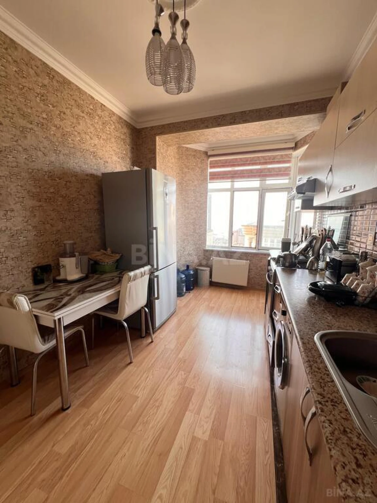 Satılır 3 otaqlı mənzil 110 m²