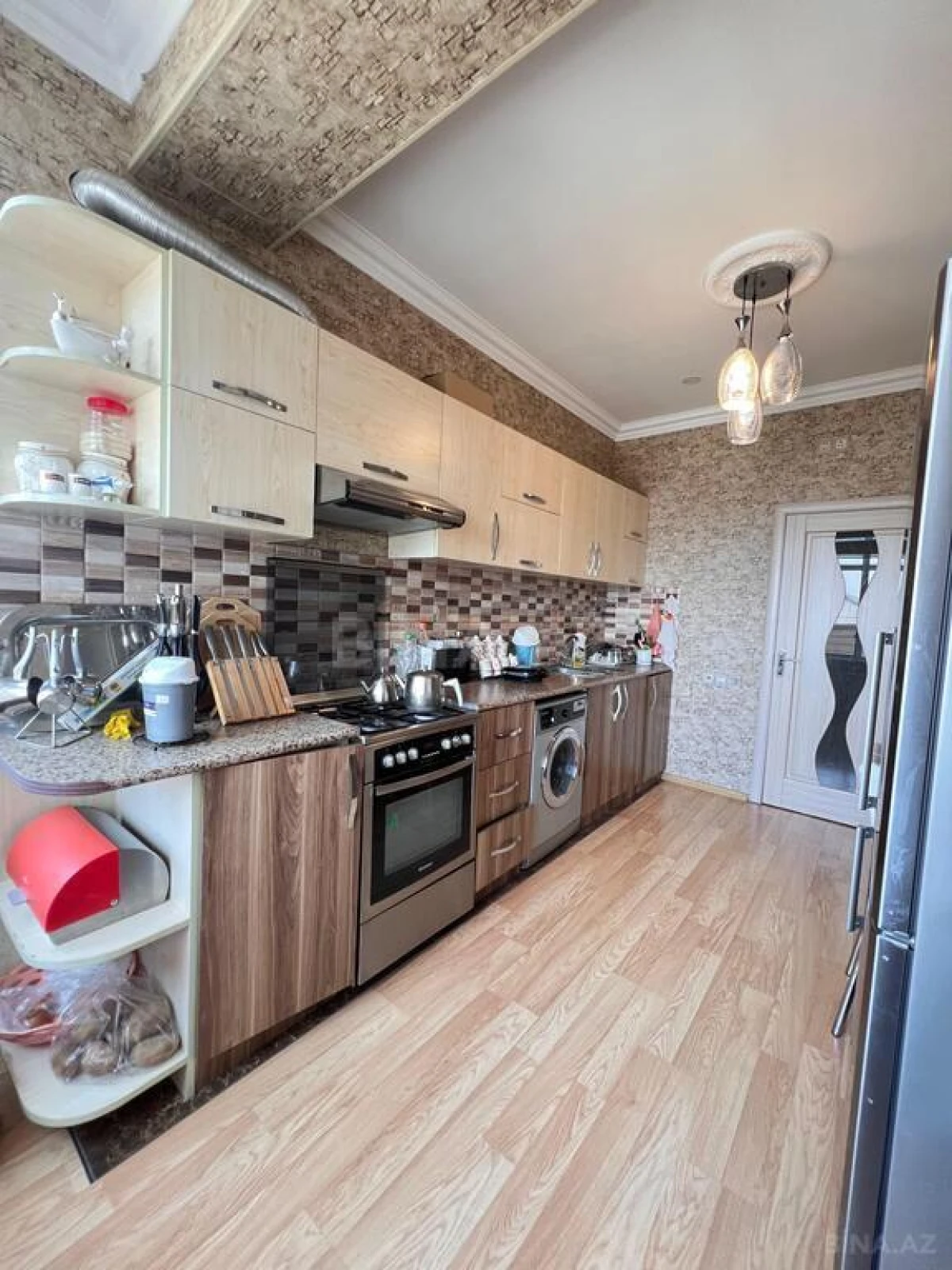 Satılır 3 otaqlı mənzil 110 m²