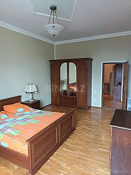 Kirayə verilir 2 otaqlı mənzil 80 m²