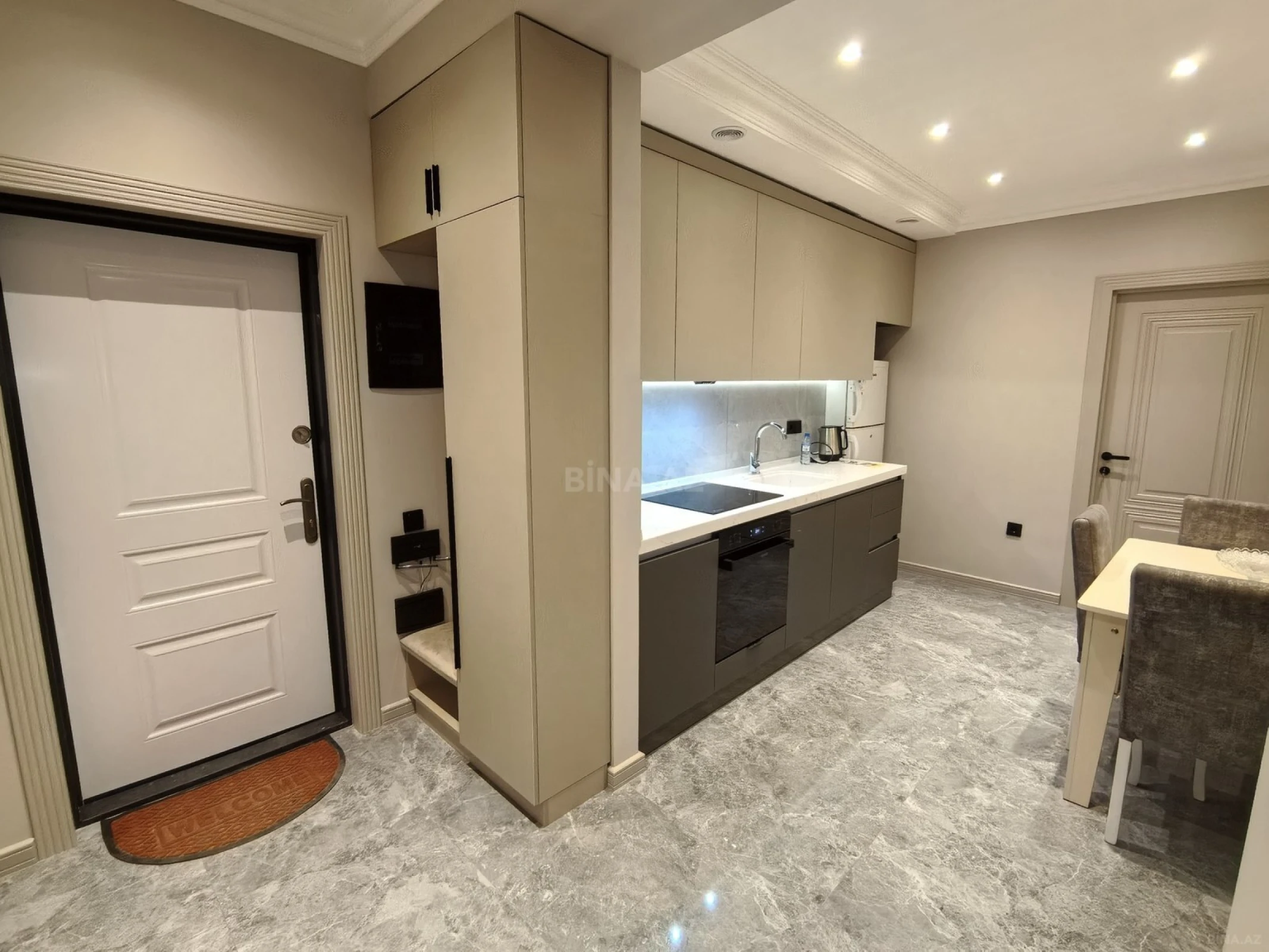 Kirayə verilir 2 otaqlı mənzil 72 m²