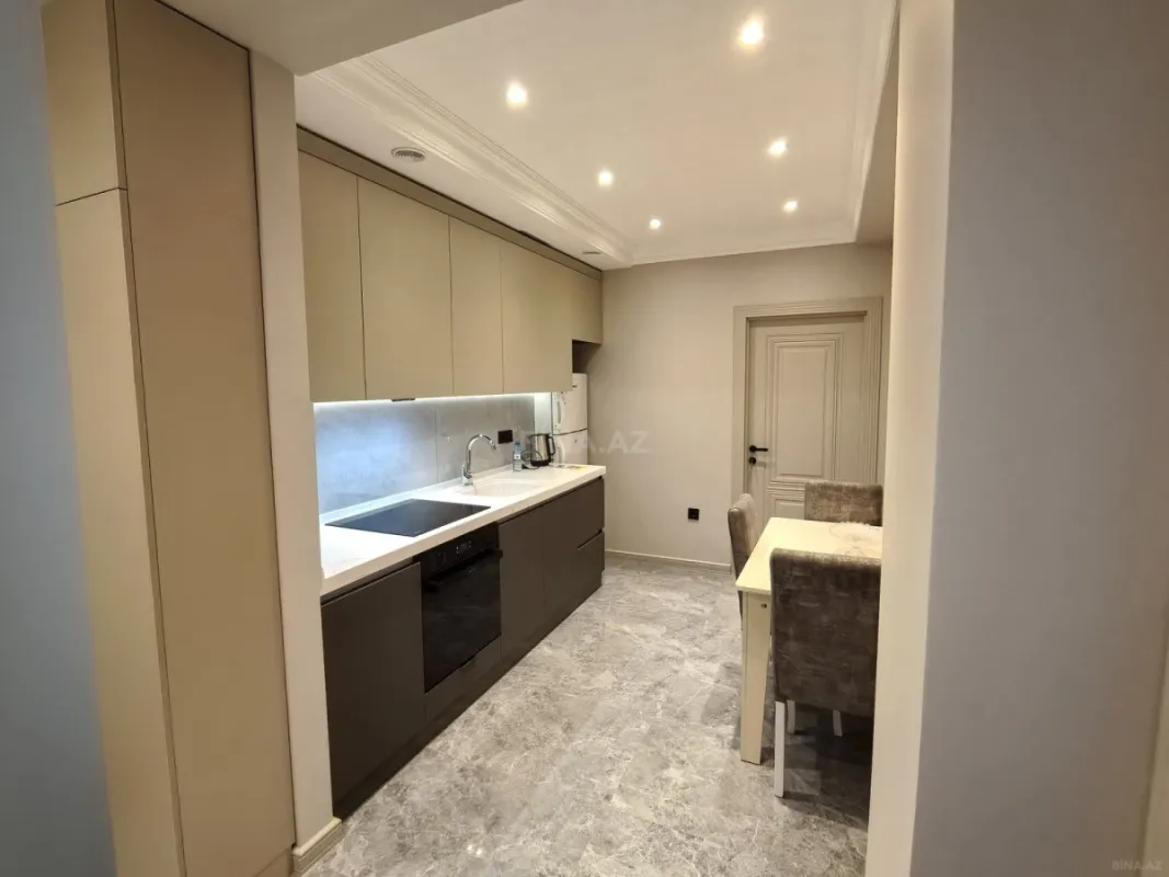 Kirayə verilir 2 otaqlı mənzil 72 m²