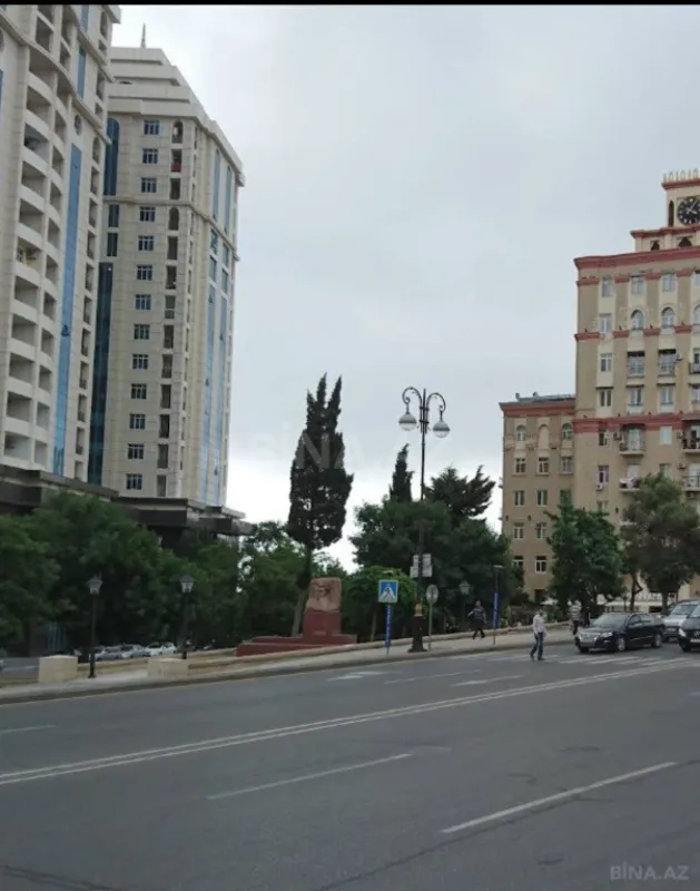 Satılır 3 otaqlı mənzil 70.5 m²