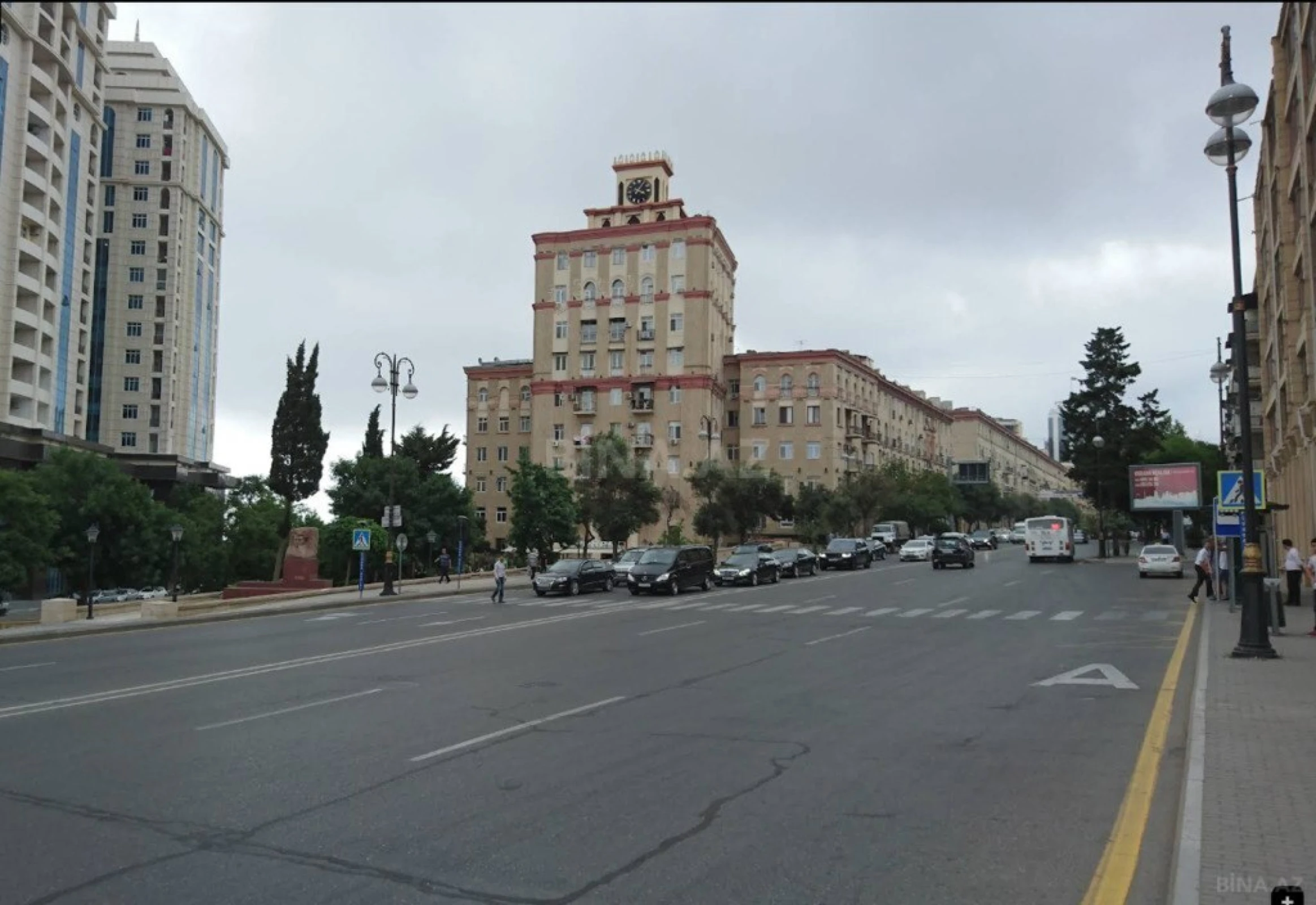 Satılır 3 otaqlı mənzil 70.5 m²