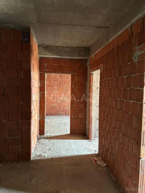 Satılır 4 otaqlı mənzil 150 m²