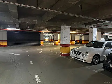 Satılır 4 otaqlı mənzil 150 m²