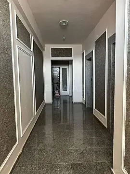 Satılır 4 otaqlı mənzil 150 m²