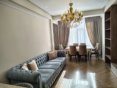 Satılır 2 otaqlı mənzil 68 m²