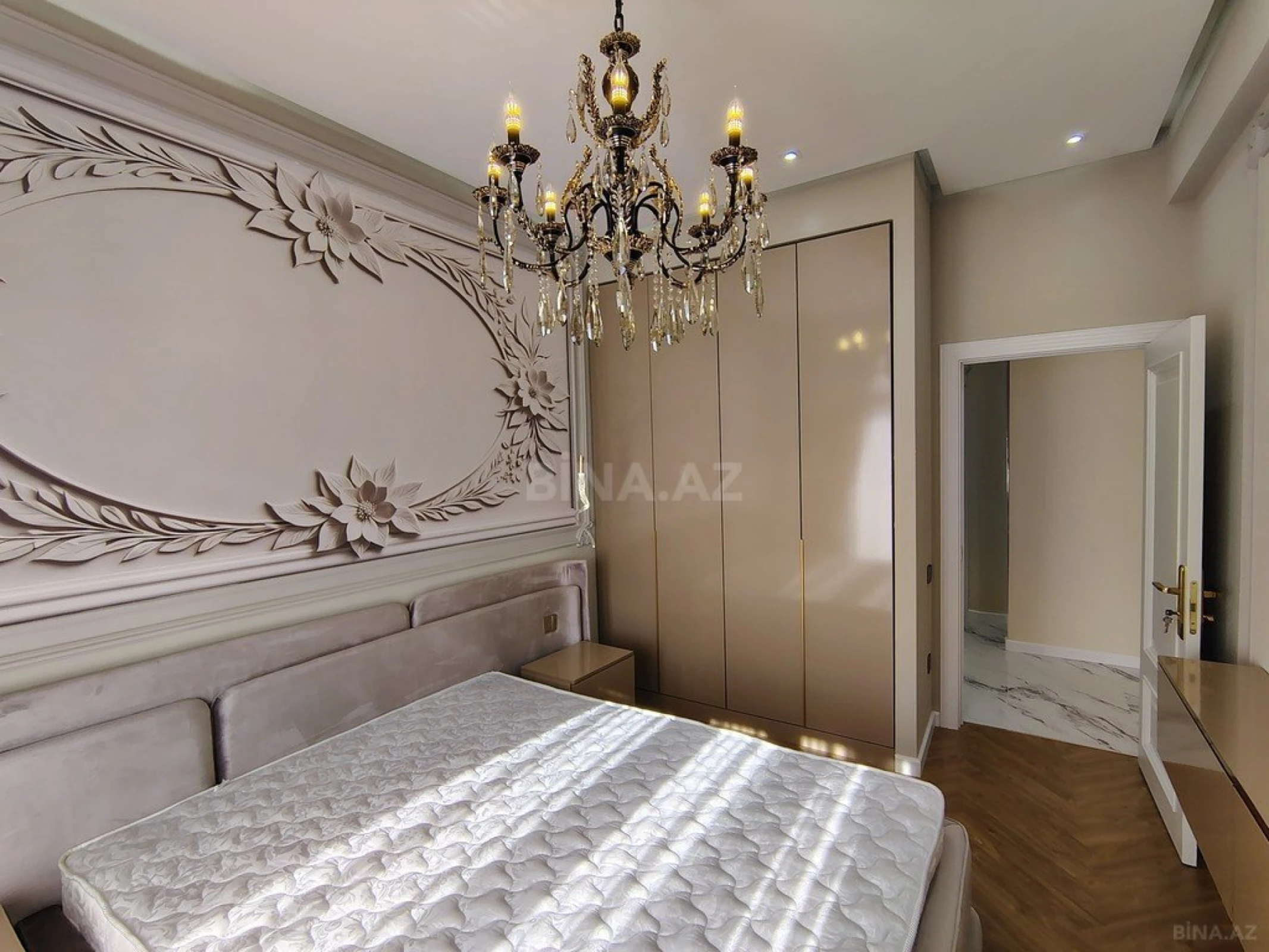 Satılır 2 otaqlı mənzil 68 m²