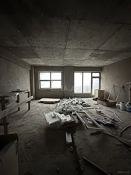 Satılır 4 otaqlı mənzil 192 m²