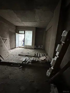 Satılır 4 otaqlı mənzil 192 m²