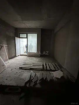 Satılır 4 otaqlı mənzil 192 m²