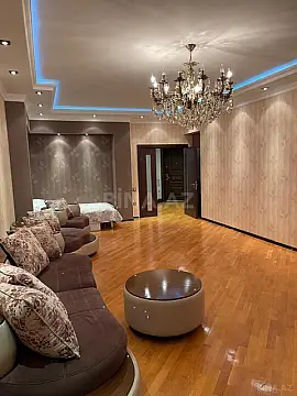 Satılır 3 otaqlı mənzil 157 m²