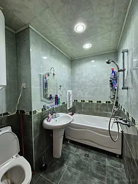 Satılır 3 otaqlı mənzil 83 m²