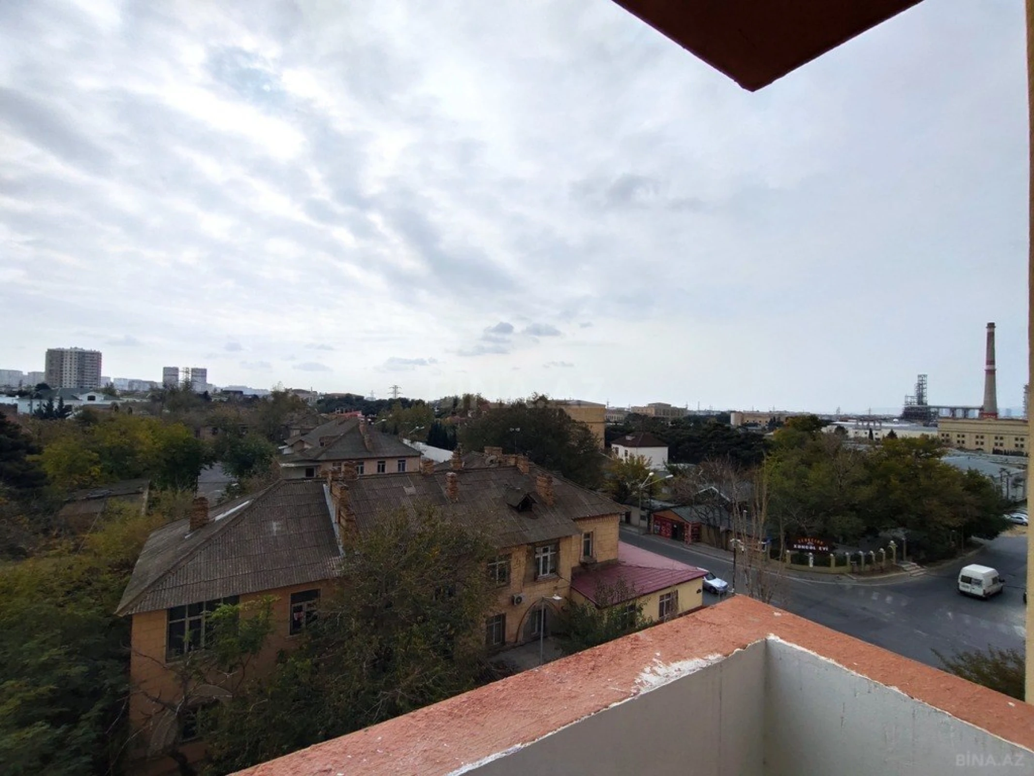 Satılır 3 otaqlı mənzil 115 m²