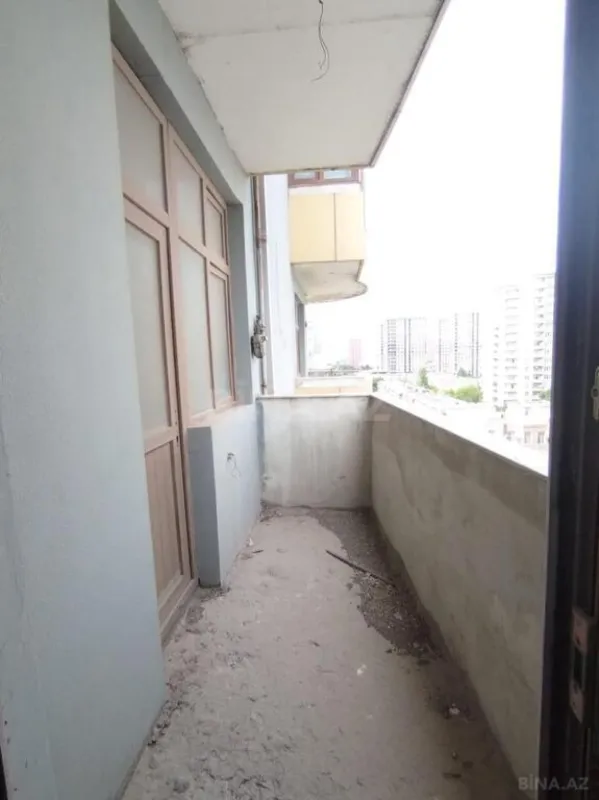 Satılır 5 otaqlı mənzil 223 m²