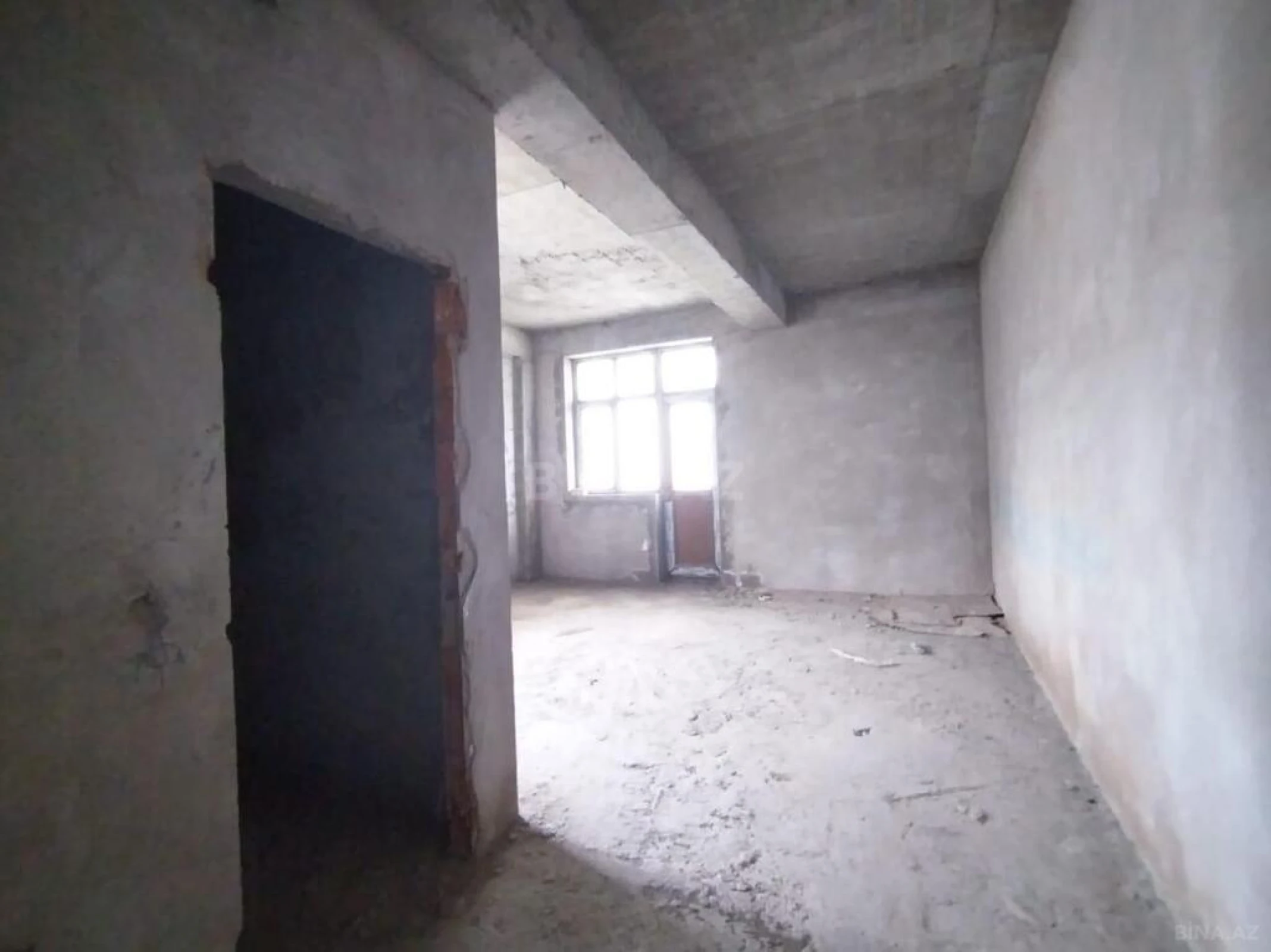 Satılır 5 otaqlı mənzil 223 m²