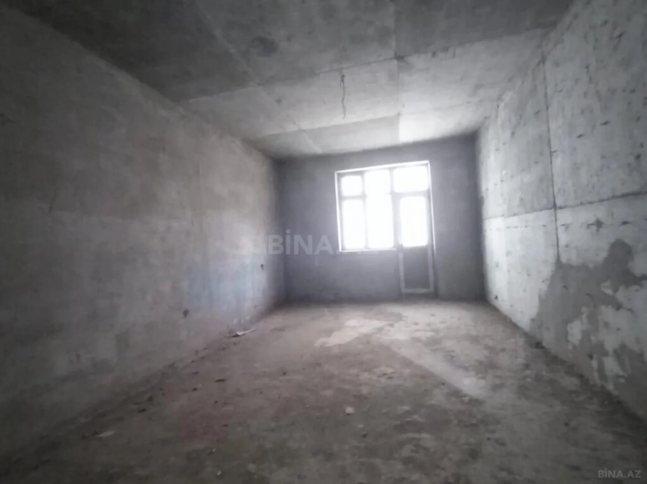 Satılır 5 otaqlı mənzil 223 m²