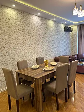 Kirayə verilir 2 otaqlı mənzil 110 m²