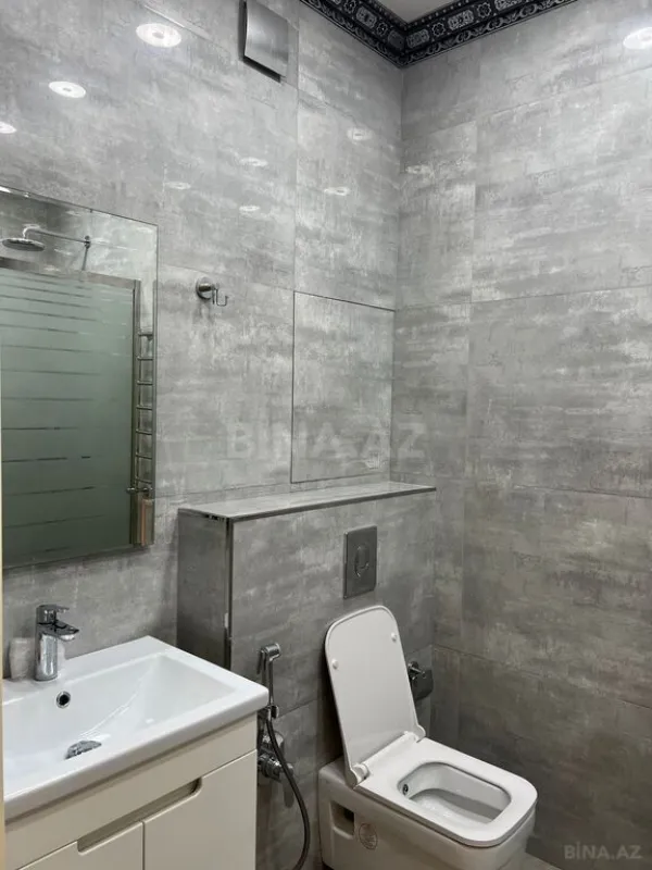 Kirayə verilir 2 otaqlı mənzil 110 m²