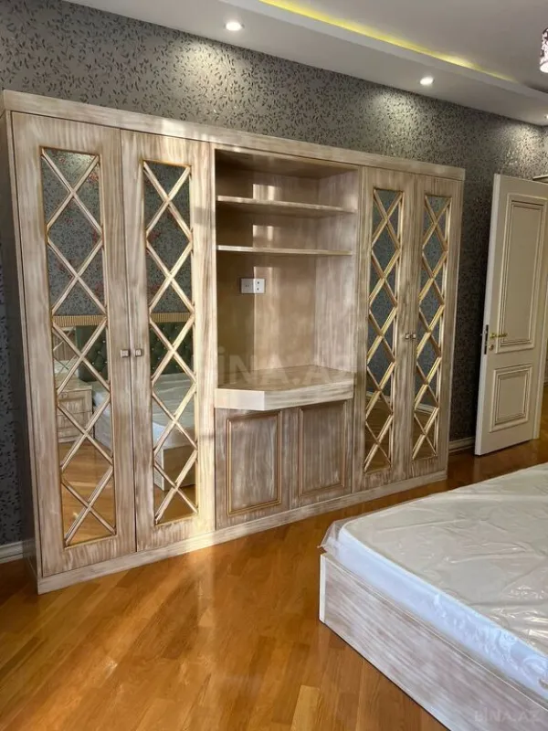 Kirayə verilir 2 otaqlı mənzil 110 m²