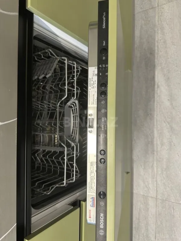 Kirayə verilir 2 otaqlı mənzil 80 m²