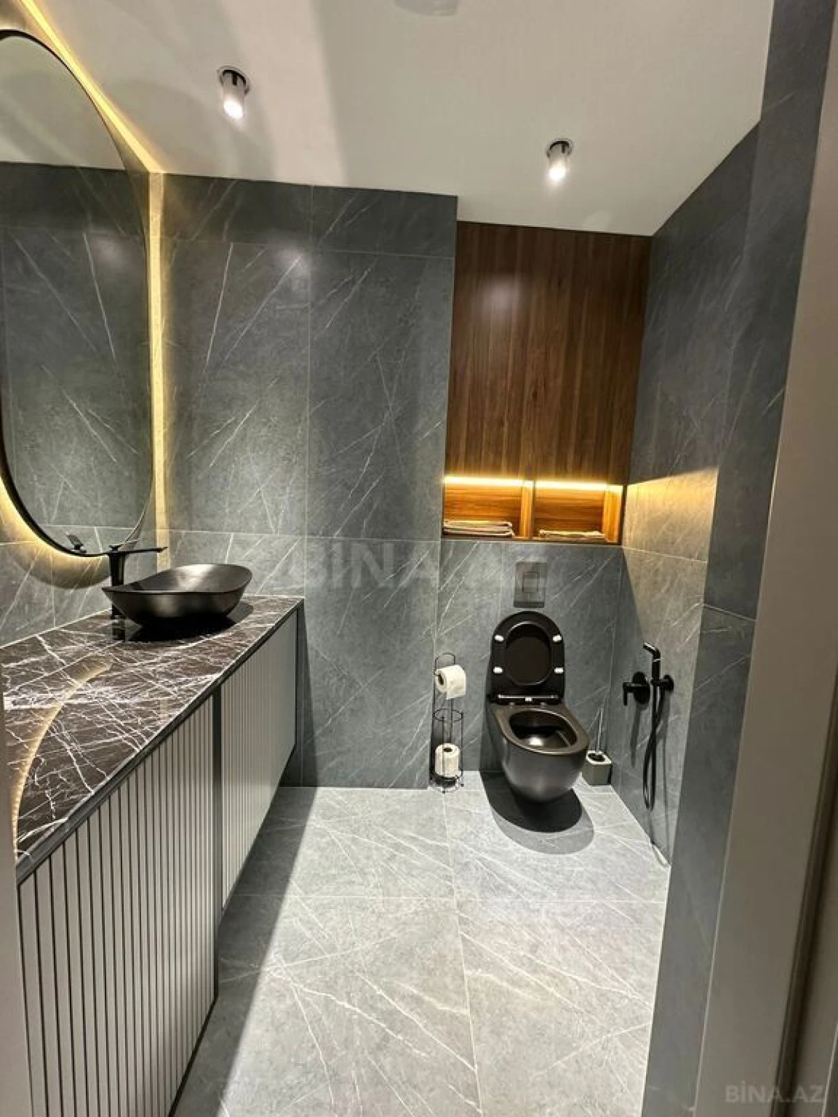 Kirayə verilir 2 otaqlı mənzil 80 m²