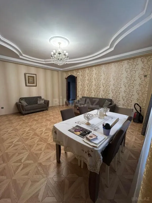 Satılır 3 otaqlı mənzil 116 m²